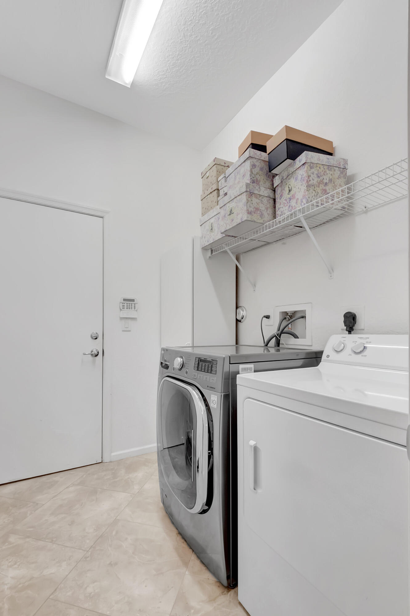 7864 Parsons Pine Drive Boynton Beach, FL 33437 - Photo 19 of 71 Laundry