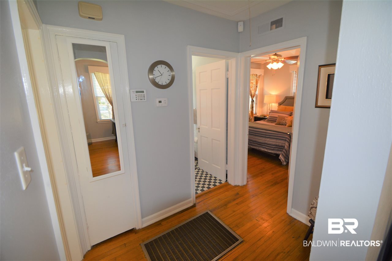 261 Mohawk Street Mobile, AL 36606 - Photo 16 of 22