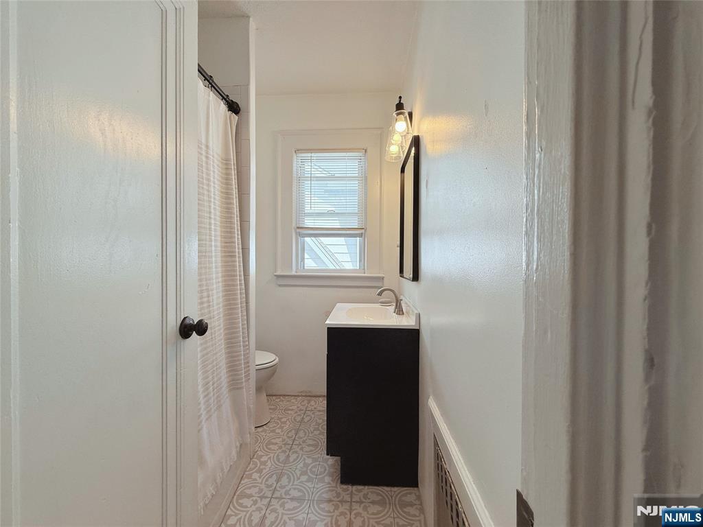 203 Feronia Way, Unit 2 Rutherford, NJ 07070 - Photo 9 of 13 Gallery Image 9