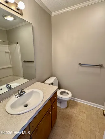 $1,100 | 3995 Sterling Pointe Drive, Unit KKK3, Winterville, NC 28590