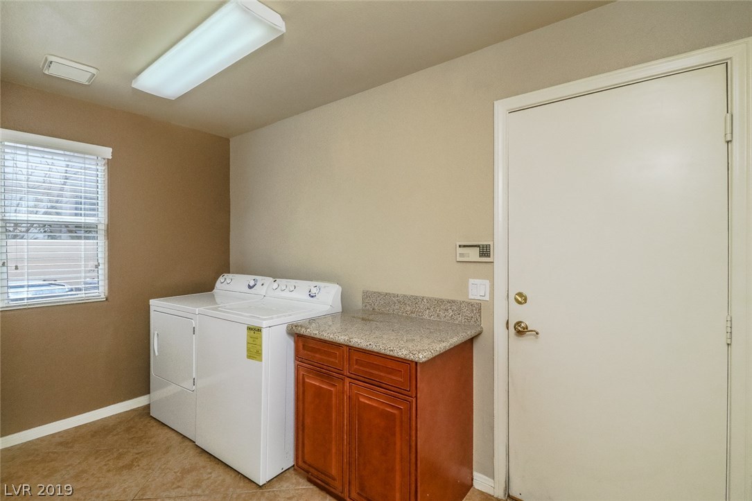 2460 Monarch B Las Vegas, NV 89128 - Photo 44 of 50