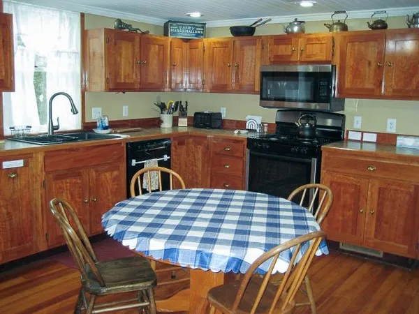 $289,000 | 629 Main Street, McGregor, IA 52157