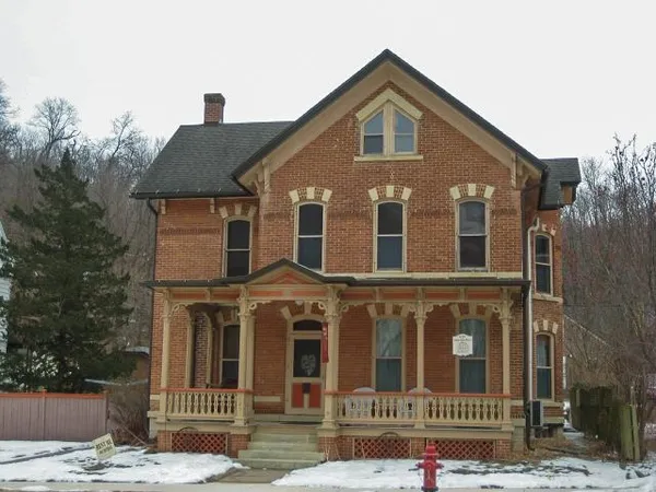 $289,000 | 629 Main Street, McGregor, IA 52157