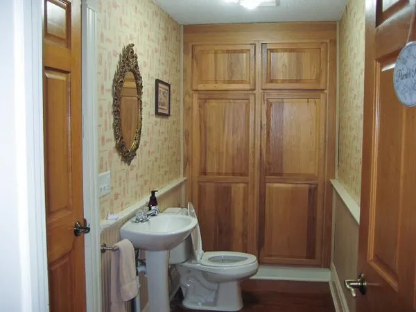 $289,000 | 629 Main Street, McGregor, IA 52157