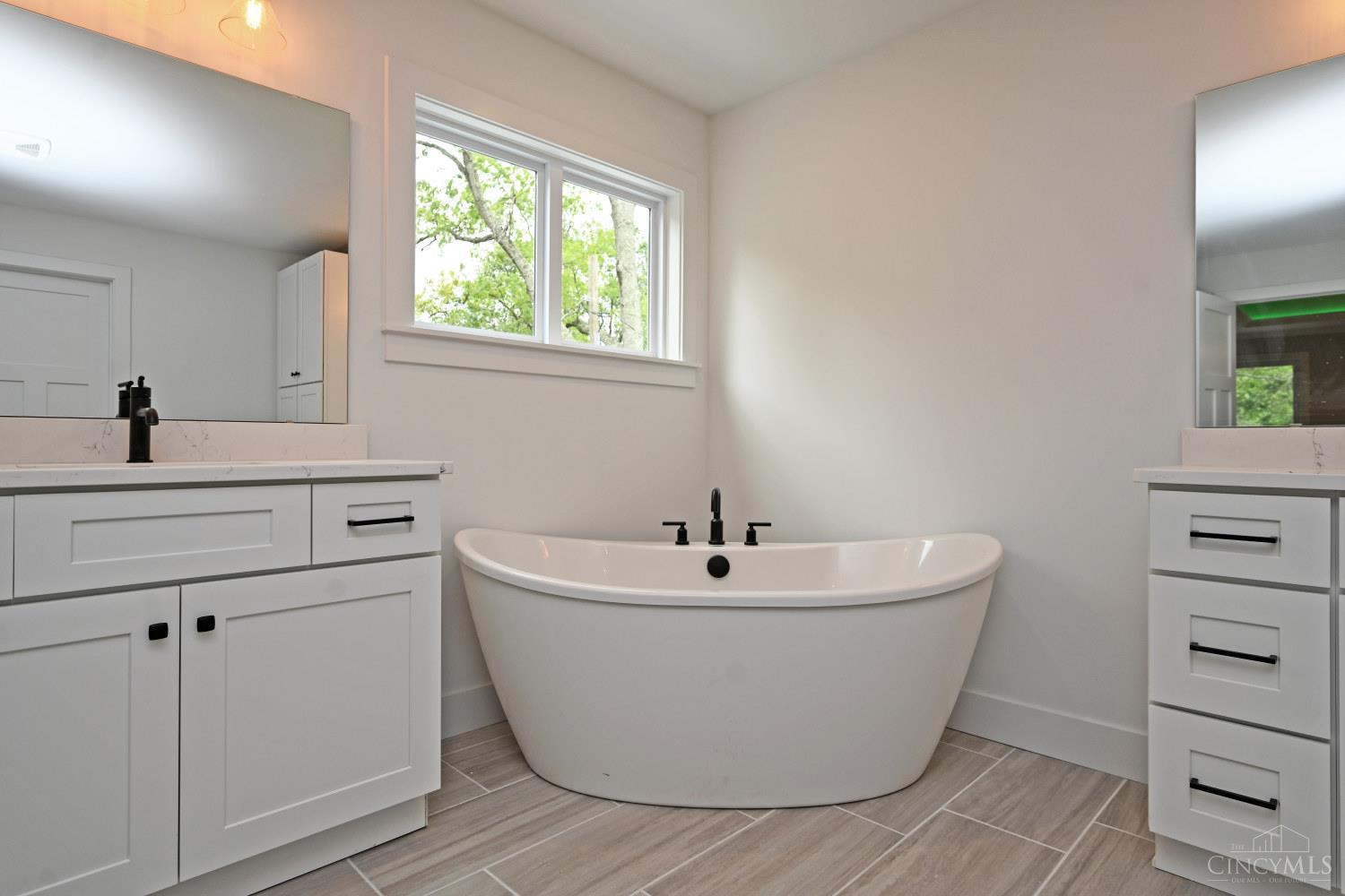 8639 Weller Road Montgomery, OH 45249 - Photo 39 of 61 Gallery Image 39