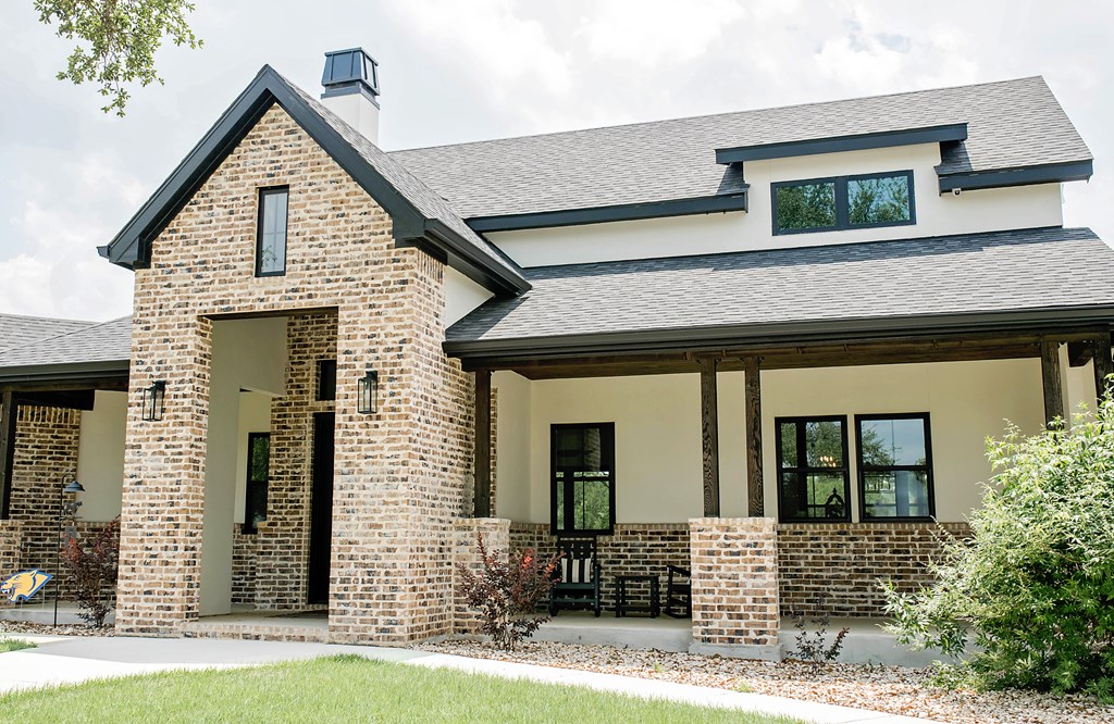 674 Windmill Ridge Drive Blanco, TX 78606 - Photo 4 of 13 front view of a house