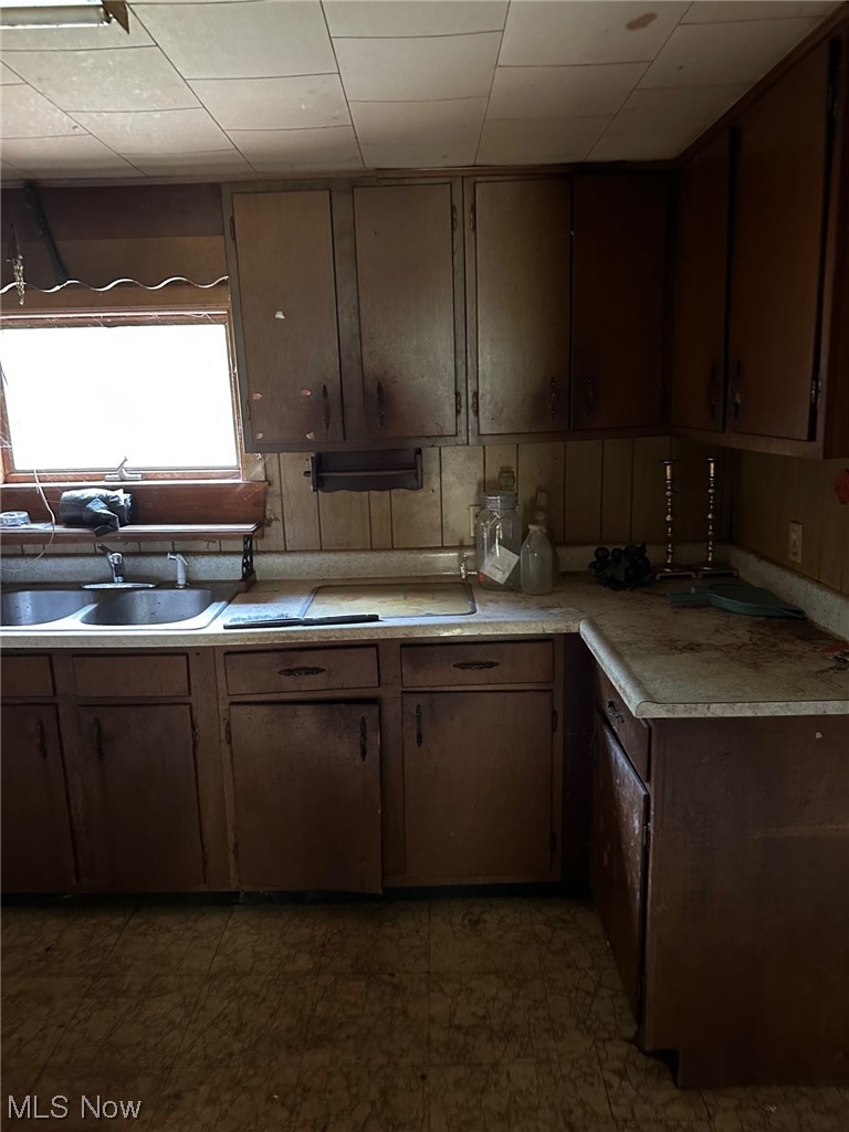 630 Allison Road Chester, WV 26034 - Photo 8 of 19