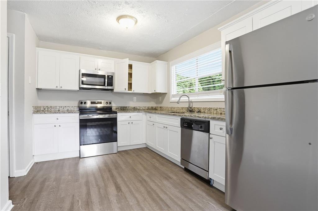 2370 Tiffany Circle Decatur, GA 30035 - Photo 12 of 39