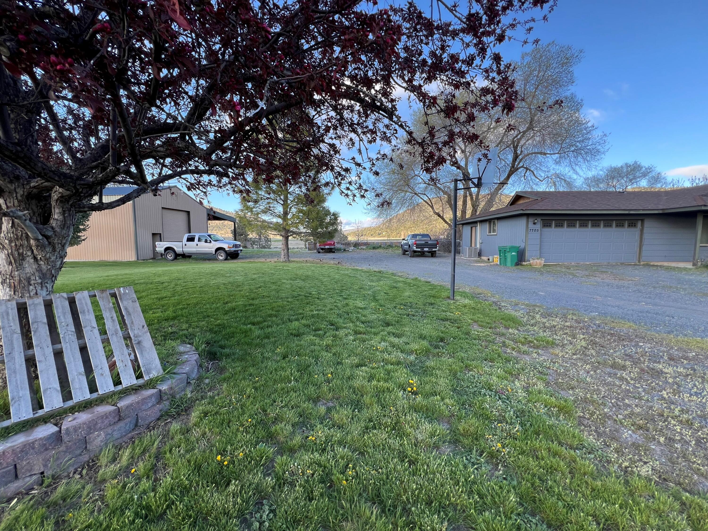 7705 Lost River Road Klamath Falls, OR 97603 - Photo 3 of 42 22