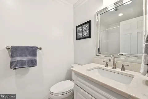 $820,000 | 1035 North Stafford Street, Arlington, VA 22201