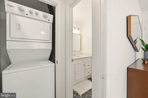 $820,000 | 1035 North Stafford Street, Arlington, VA 22201