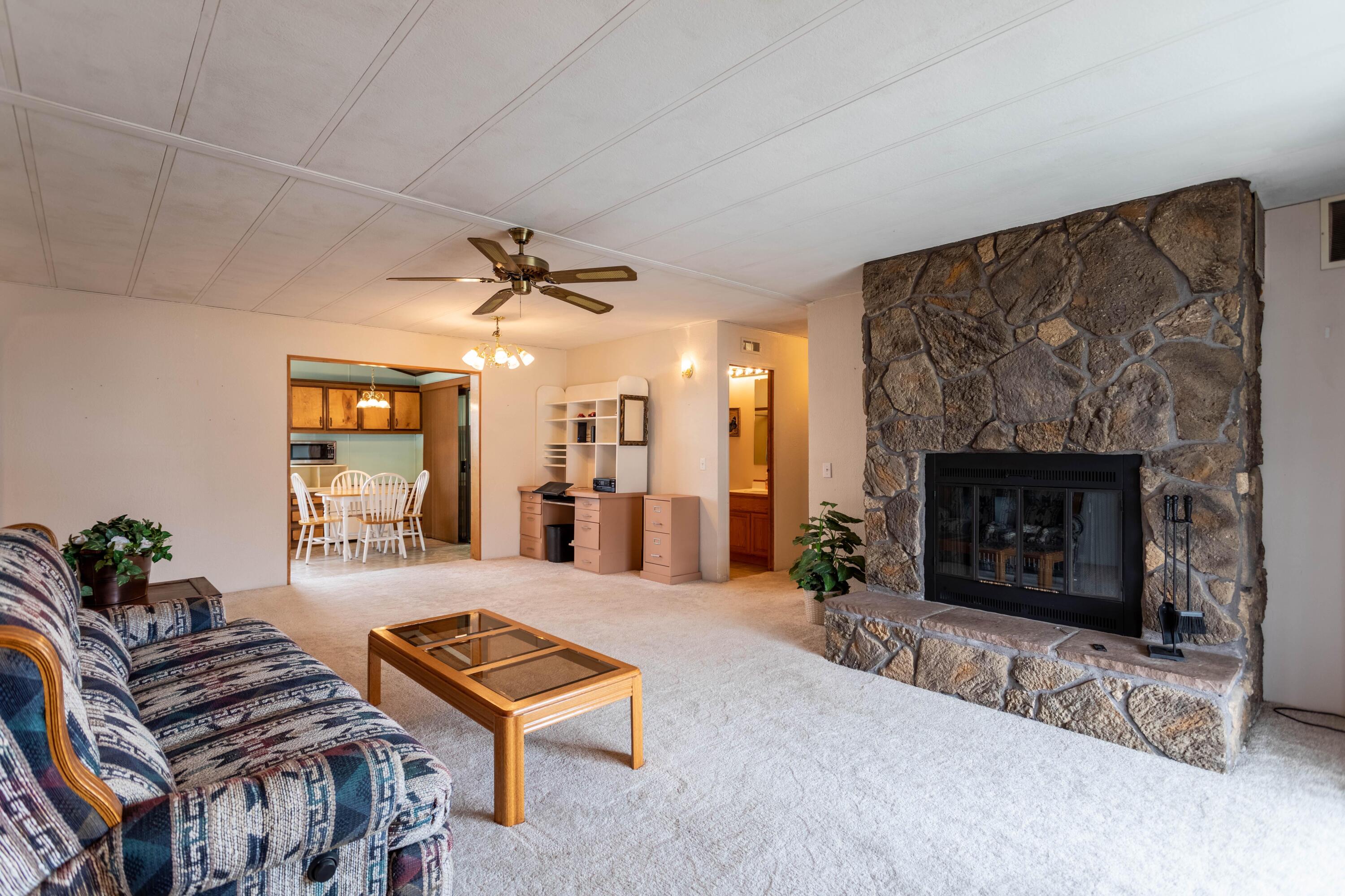 555 Freeman Road, Unit 192 Central Point, OR 97502 - Photo 9 of 26 9