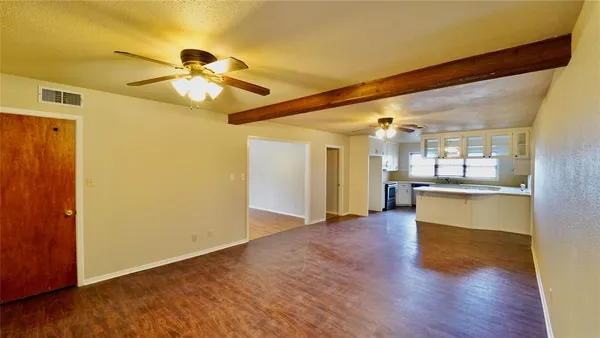 $2,000 | 3010 Inspiration Drive, Hudson Oaks, TX 76087