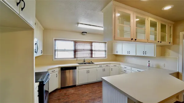 $2,000 | 3010 Inspiration Drive, Hudson Oaks, TX 76087