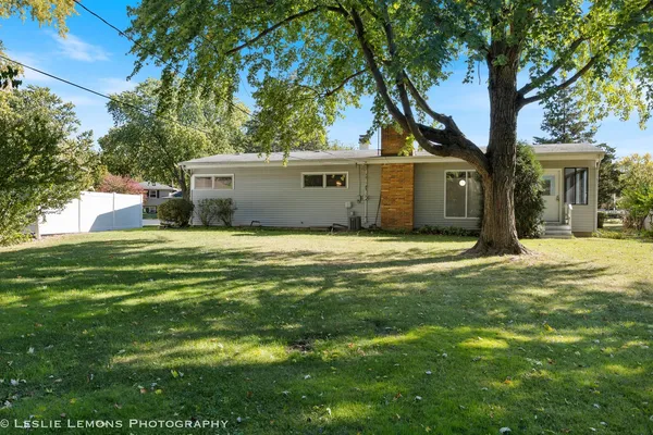 $2,595 | 59 Elmwood Drive, Naperville, IL 60540