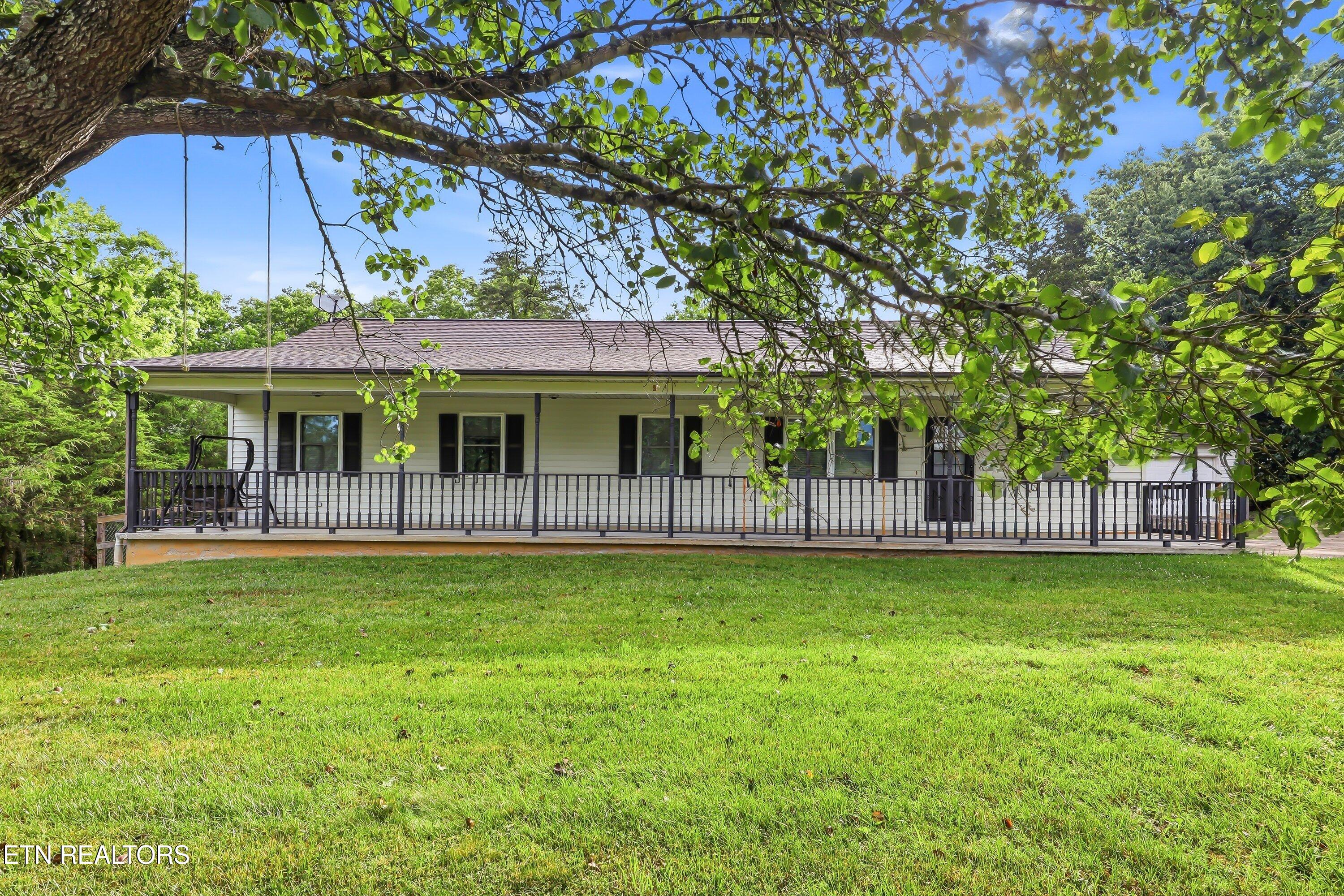 677 Bethel Road Clinton, TN 37716 - Photo 2 of 29 677 Bethel Rd-2
