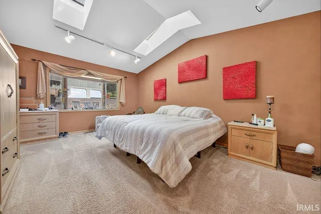 $399,000 | 2160 South Ridgeview Road, Logansport, IN 46947