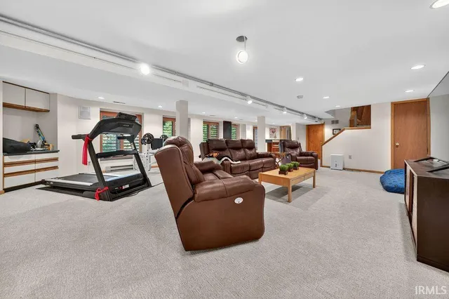 $399,000 | 2160 South Ridgeview Road, Logansport, IN 46947