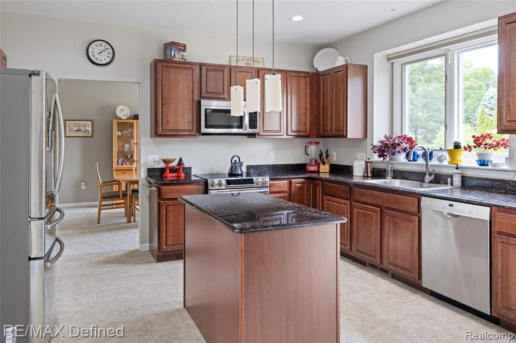 116 Scarborough Lane Rochester Hills, MI 48306 - Photo 16 of 53