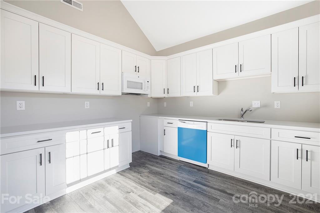 108 West Ridge Street Gastonia, NC 28052 - Photo 4 of 19 Gallery Image 4
