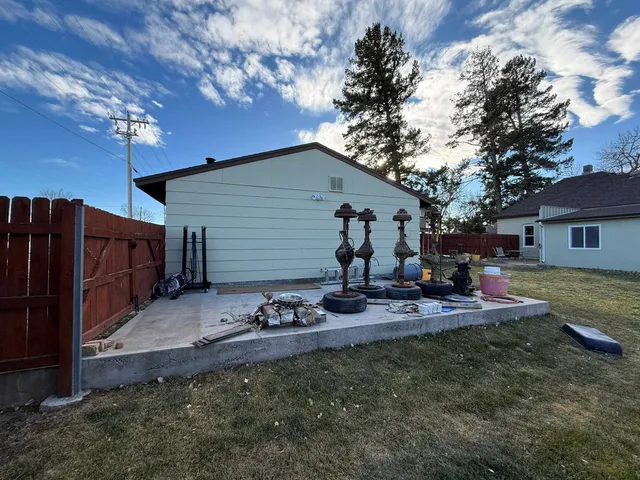 $314,000 | 1456 Maple Street, Wheatland, WY 82201