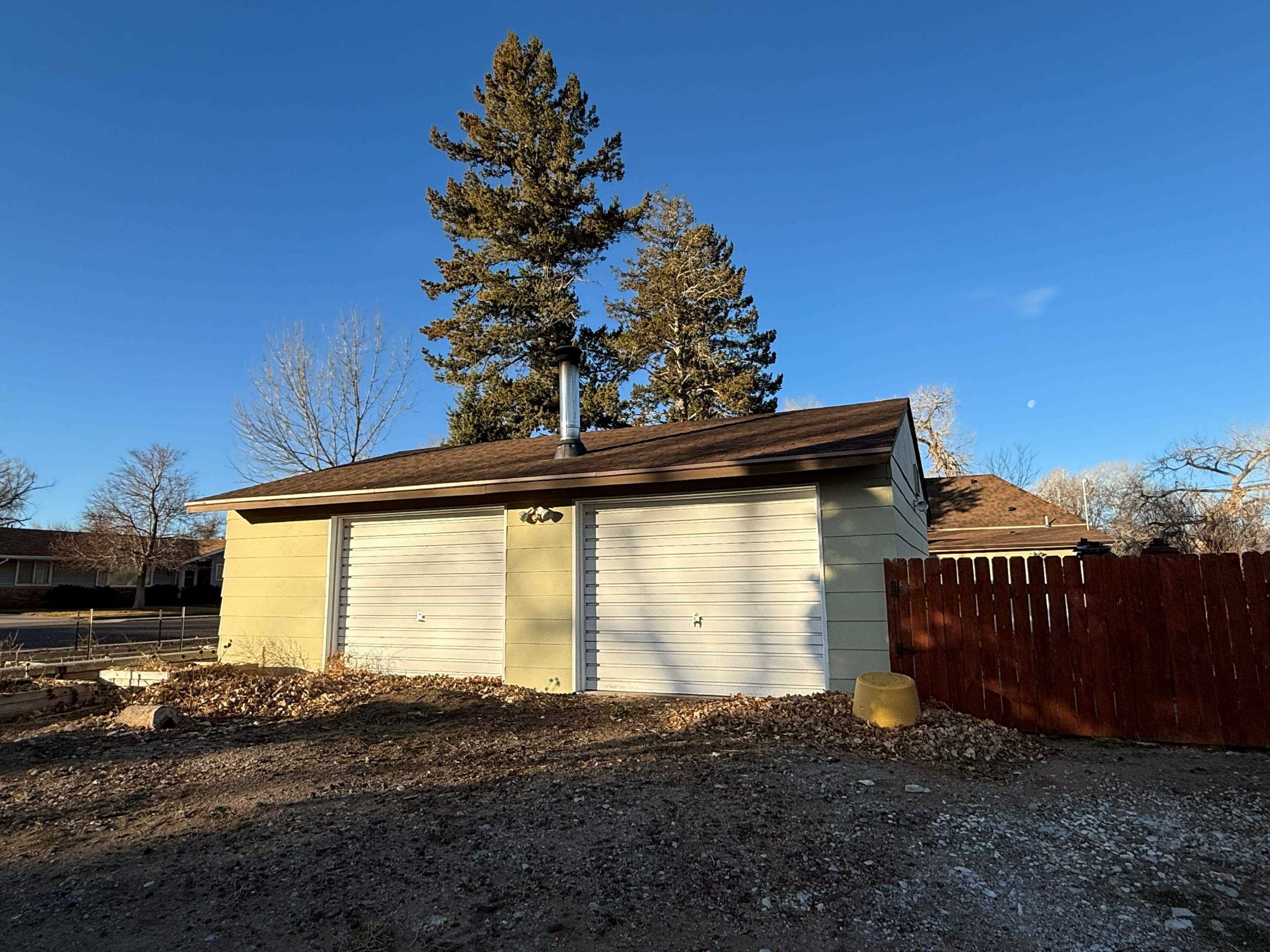 1456 Maple Street Wheatland, WY 82201 - Photo 6 of 48