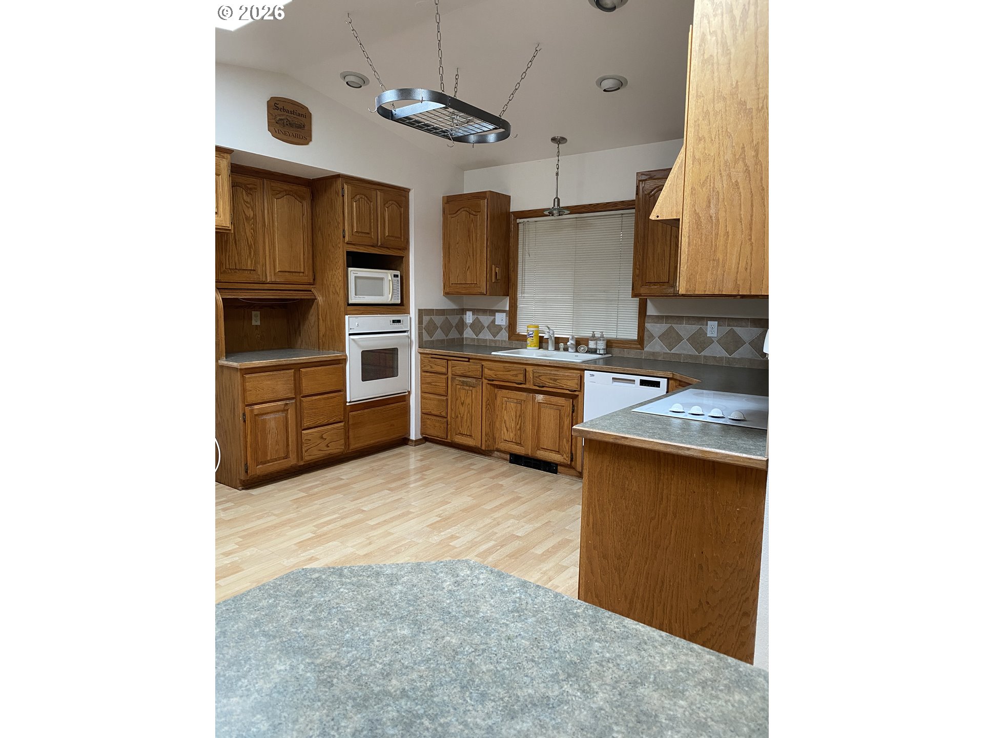 2850 Riviera Court Springfield, OR 97477 - Photo 12 of 36 Kitchen