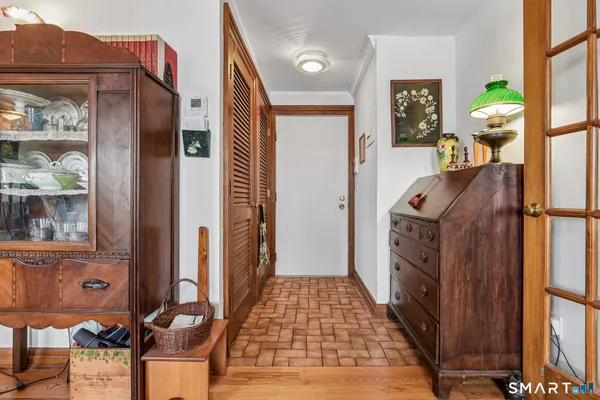$276,000 | 2459 Whitney Avenue, Unit 17, Hamden, CT 06518