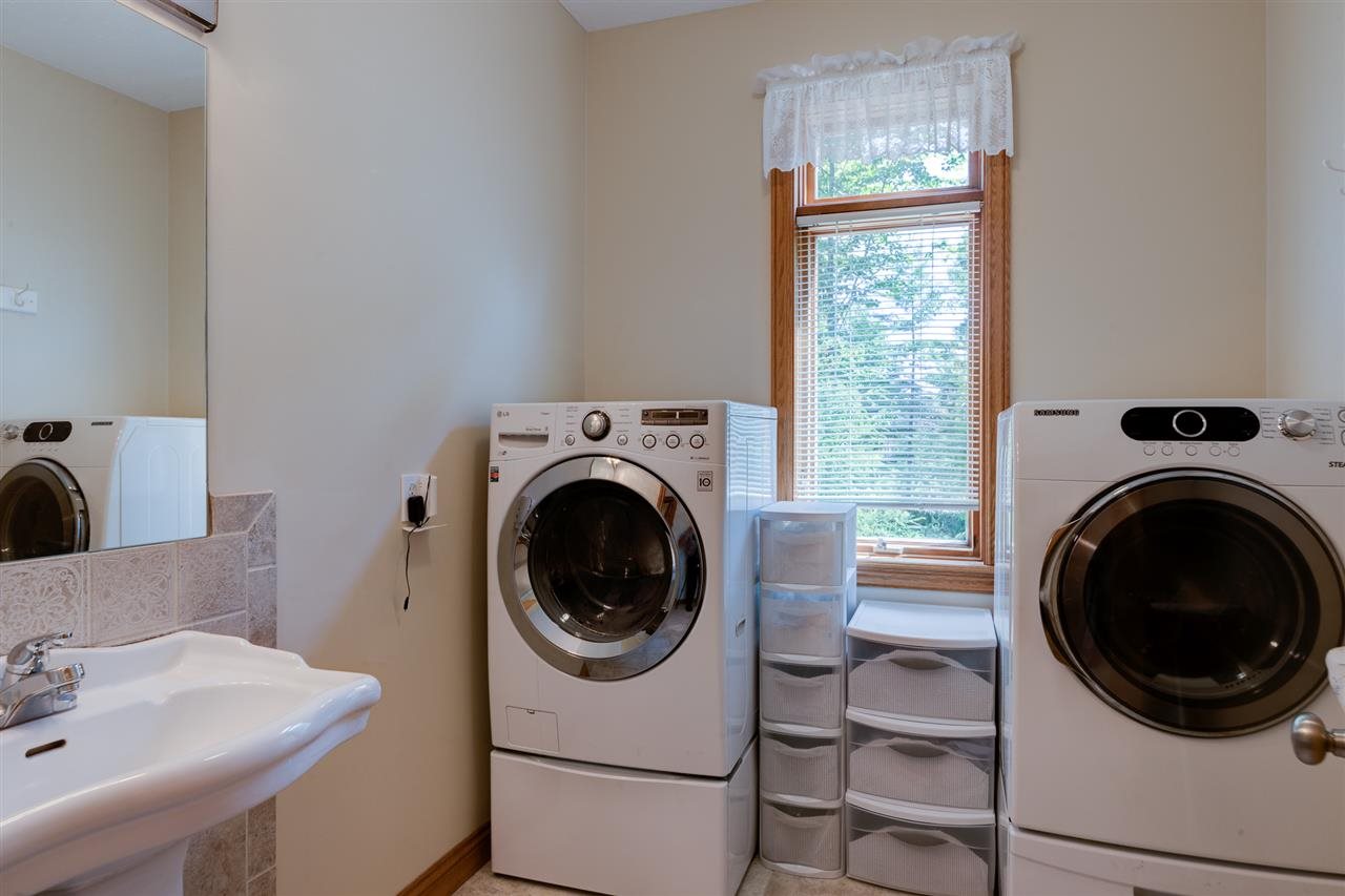 3601 Bluff Ridge Road Traverse City, MI 49686 - Photo 29 of 59 1789093-28.JPG