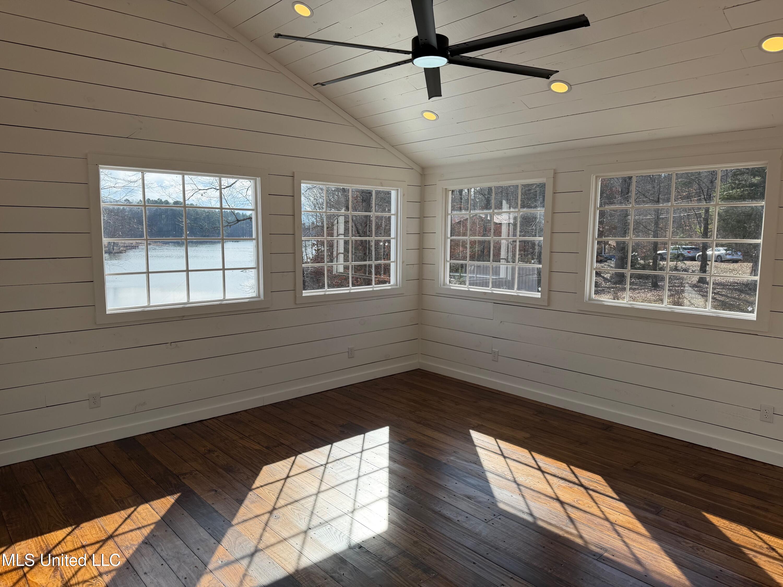 2881 Cr 424 Ripley Ms 38663 Ripley, MS 38663 - Photo 15 of 19 15