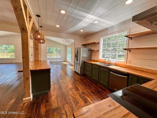 $385,000 | 2881 Cr 424 Ripley Ms 38663, Ripley, MS 38663