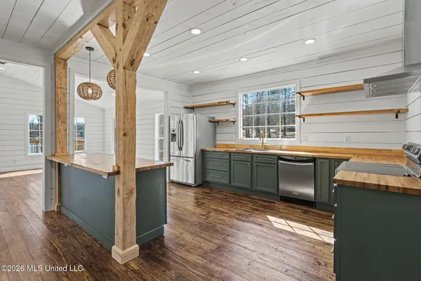 $385,000 | 2881 Cr 424 Ripley Ms 38663, Ripley, MS 38663