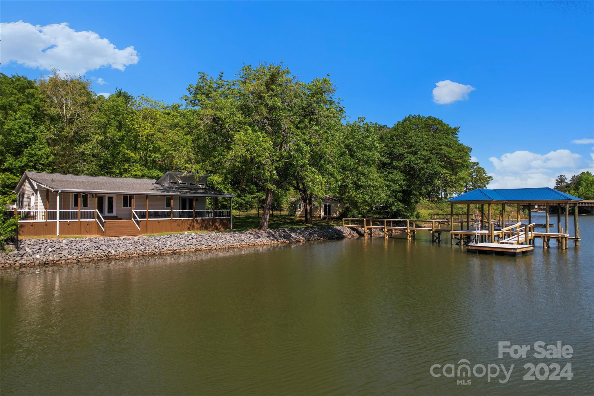 a view of a lake with houses
