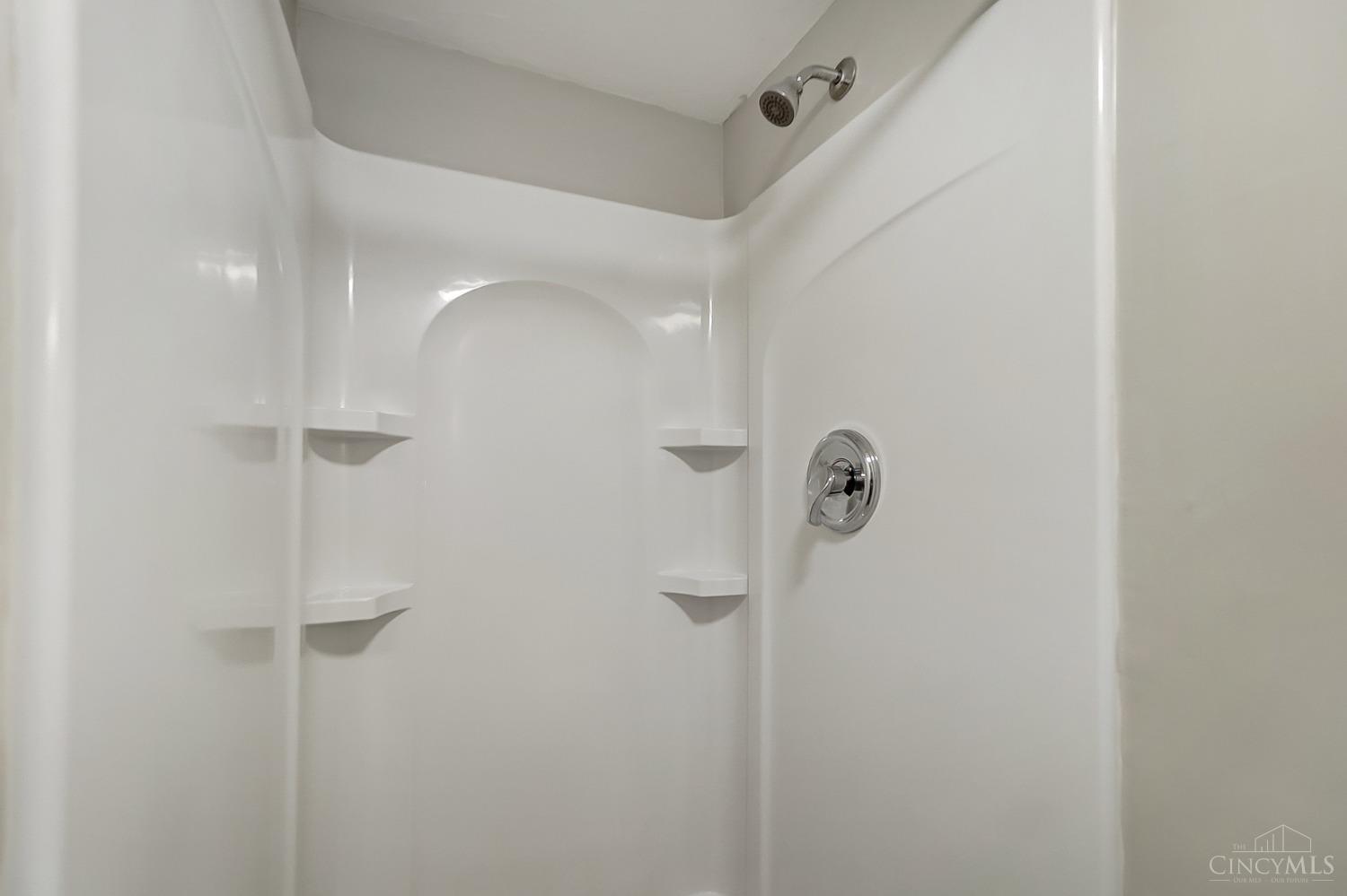 111 Ridge Road, Unit 301 Lebanon, OH 45036 - Photo 27 of 33 Gallery Image 27