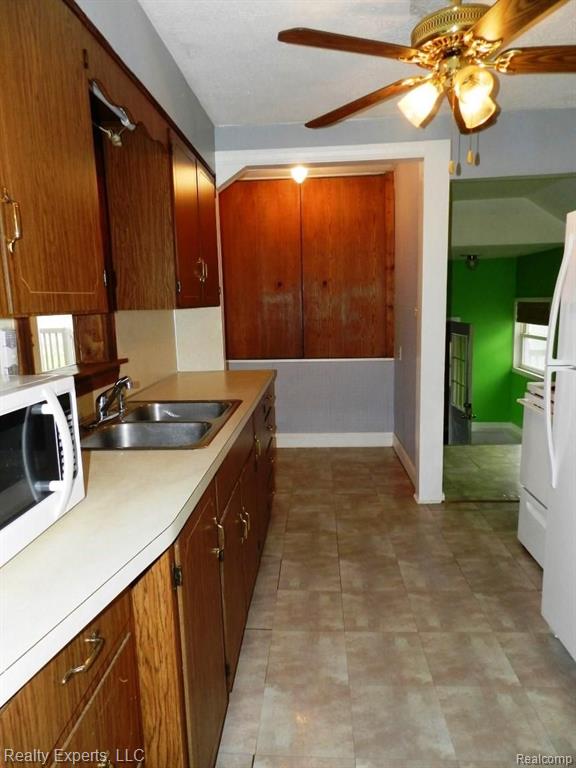 10669 Whittaker Road Whittaker, MI 48190 - Photo 13 of 26 Gallery Image 13