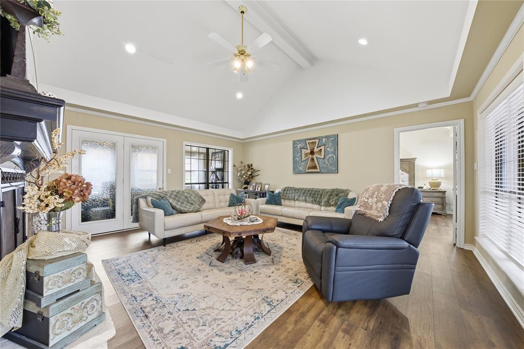 820 Toribrooke Athens, TX 75751 - Photo 2 of 23 a living room with furniture or couch and a wooden floor