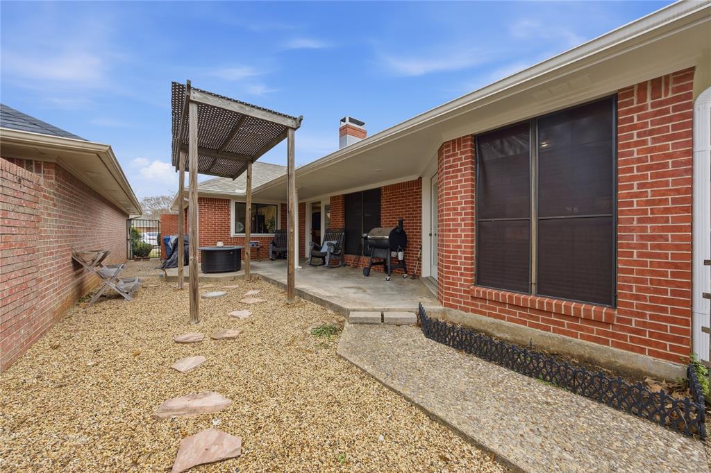 820 Toribrooke Athens, TX 75751 - Photo 21 of 23 a view of a porch with a table and chairs
