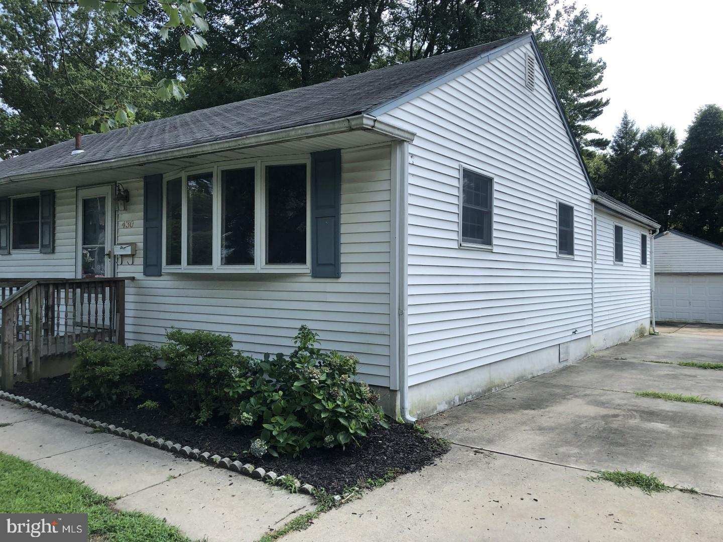 430 Alexander Avenue Maple Shade, NJ 08052 - Photo 4 of 23 Gallery Image 4