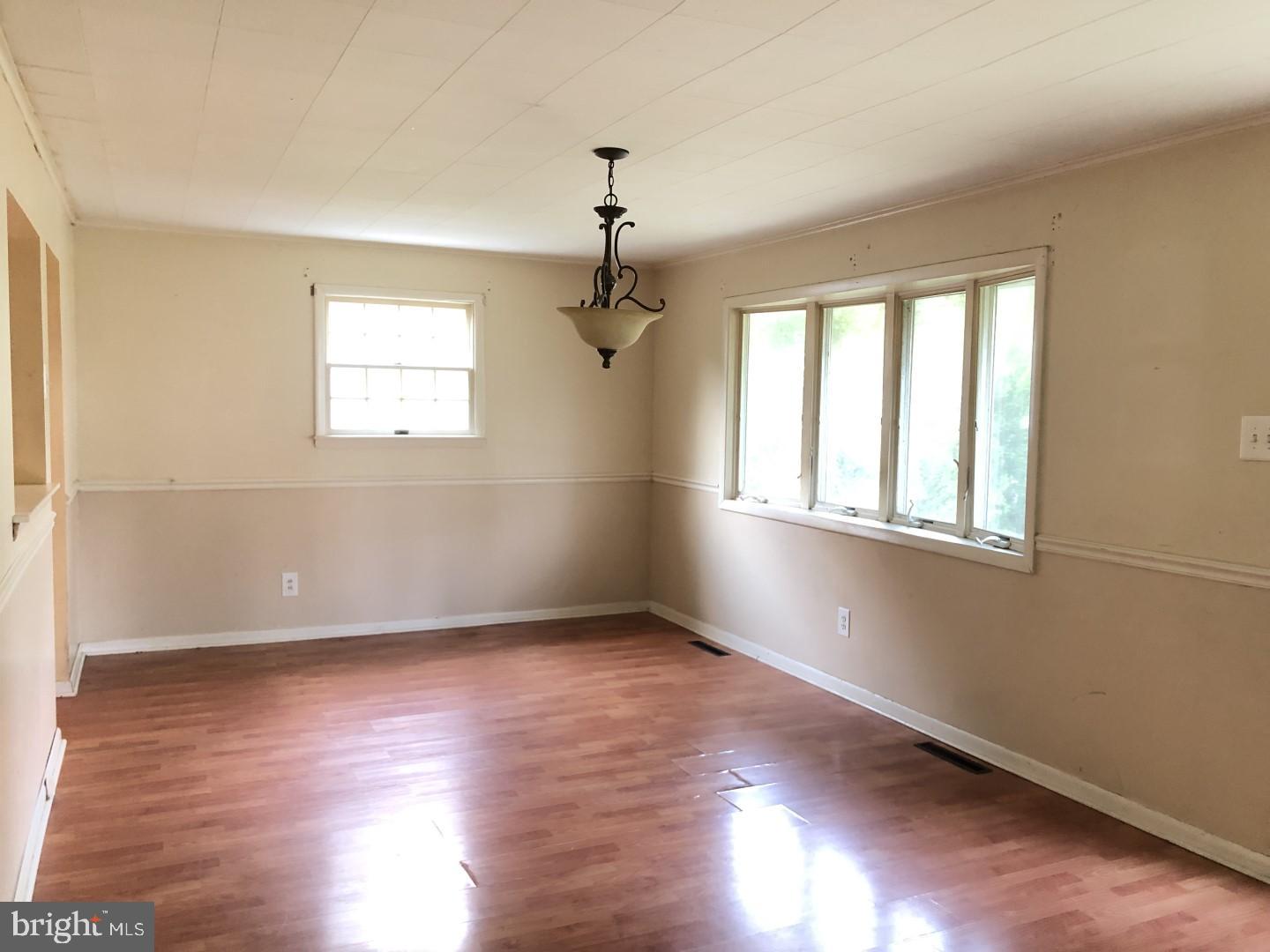 430 Alexander Avenue Maple Shade, NJ 08052 - Photo 6 of 23 Gallery Image 6