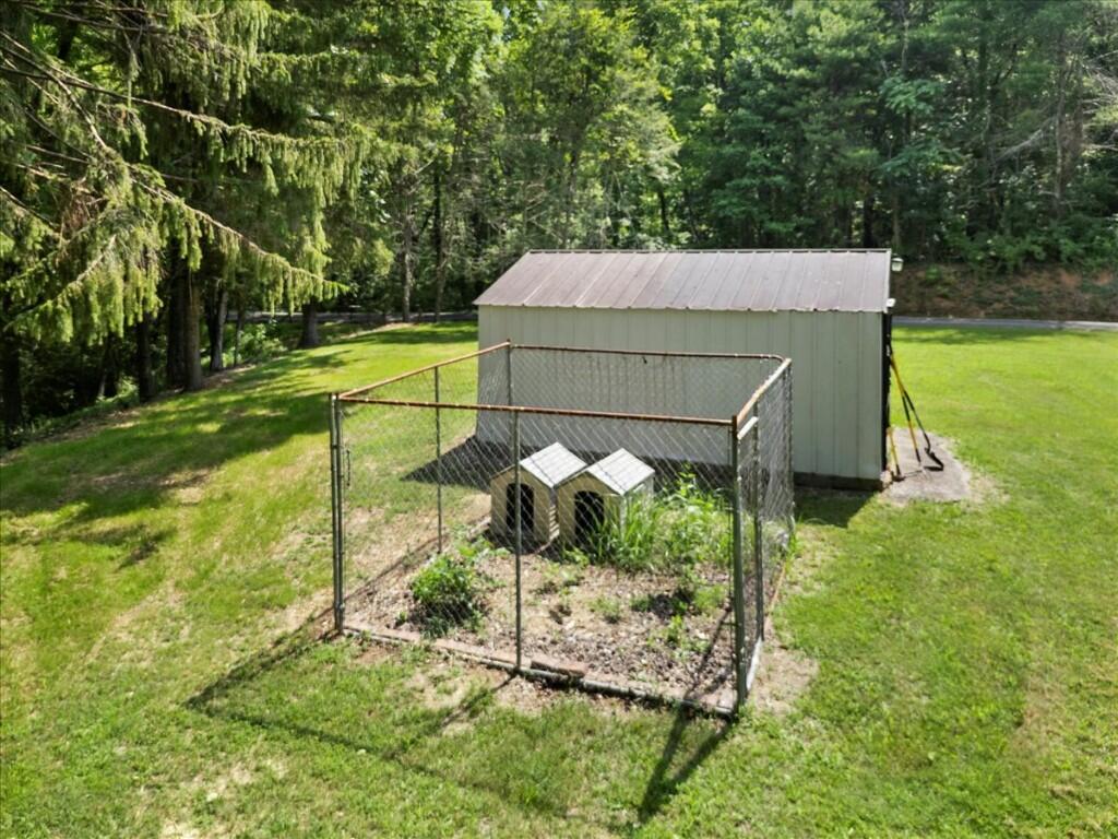 6701 Owens Road Radford, VA 24141 - Photo 16 of 93 16