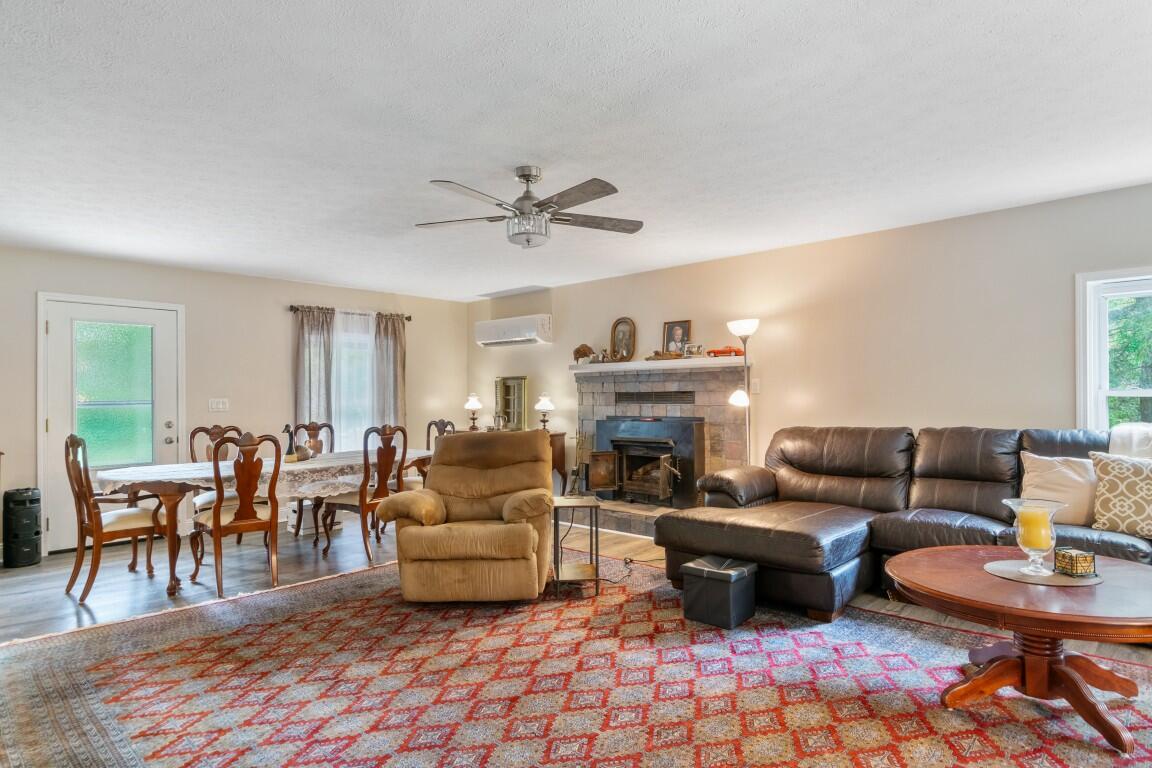 6701 Owens Road Radford, VA 24141 - Photo 26 of 93 26