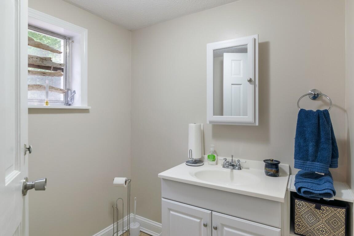 6701 Owens Road Radford, VA 24141 - Photo 31 of 93 31