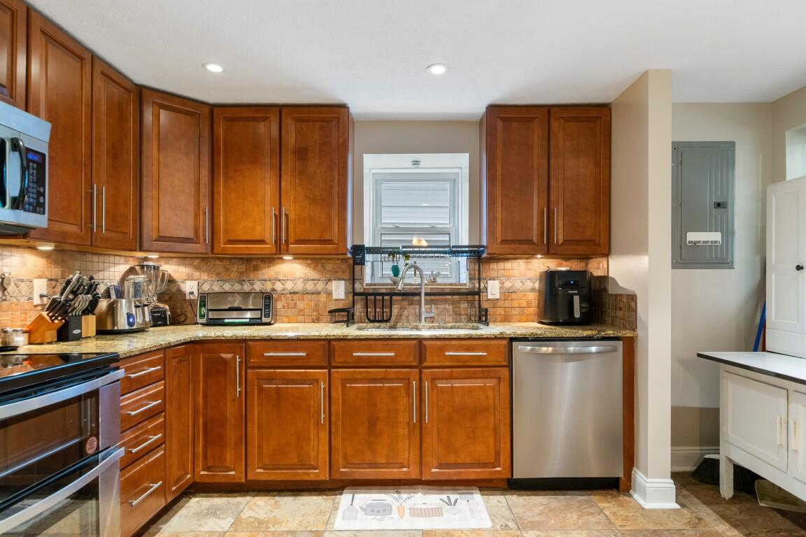 6701 Owens Road Radford, VA 24141 - Photo 36 of 93 36