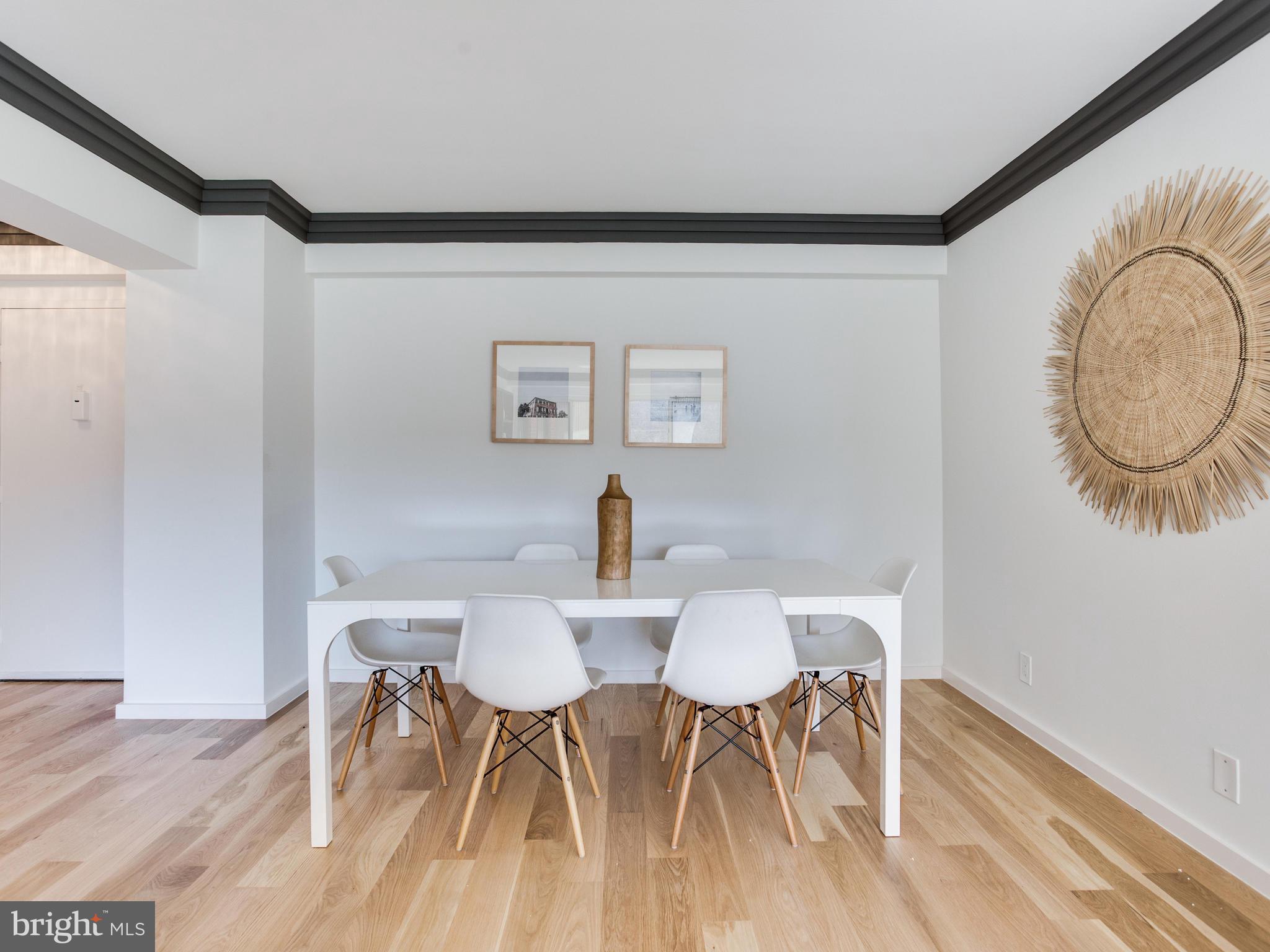 4201 Cathedral Avenue Northwest, Unit 322W Washington, DC 20016 - Photo 5 of 22 Dining Room