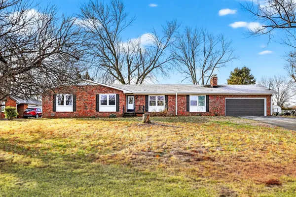 $309,900 | 519 Meadowlawn Drive, Franklin, KY 42134