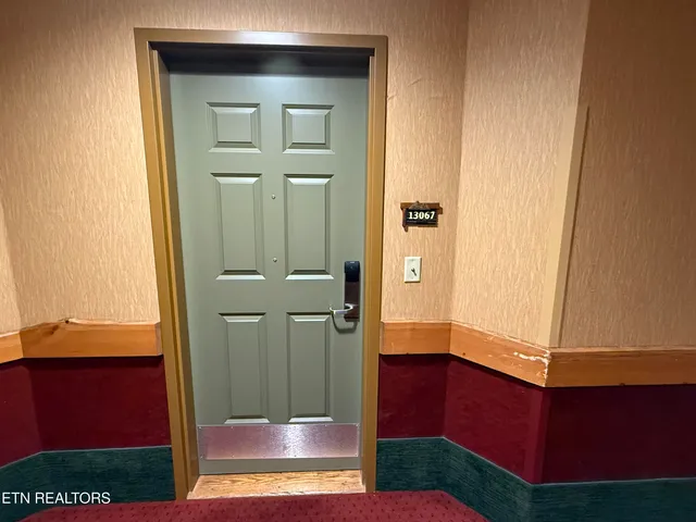 $499,000 | 1424 Old Knoxville Highway, Sevierville, TN 37876