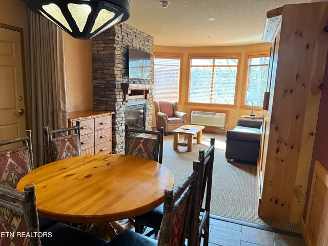 $499,000 | 1424 Old Knoxville Highway, Sevierville, TN 37876