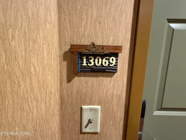 $499,000 | 1424 Old Knoxville Highway, Sevierville, TN 37876