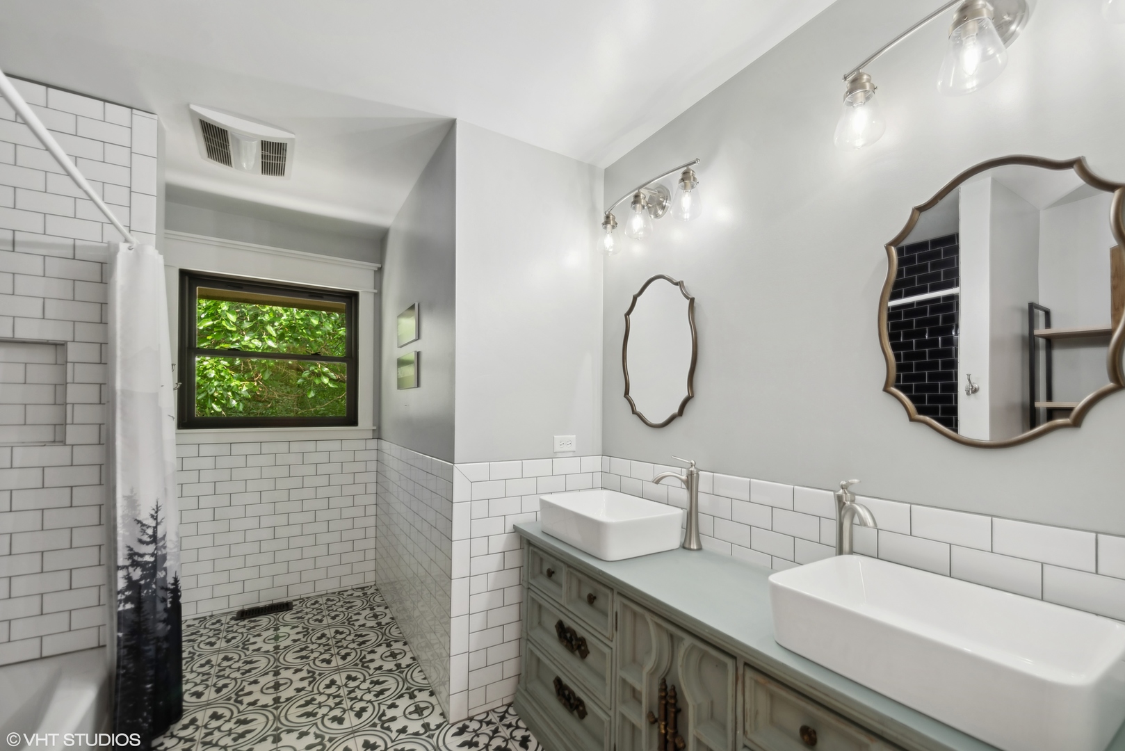 268 Stonegate Road Cary, IL 60013 - Photo 12 of 35 a bathroom with a sink a toilet and shower