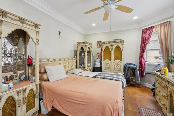 $950,000 | 39 North 10th Avenue, Mount Vernon, NY 10550